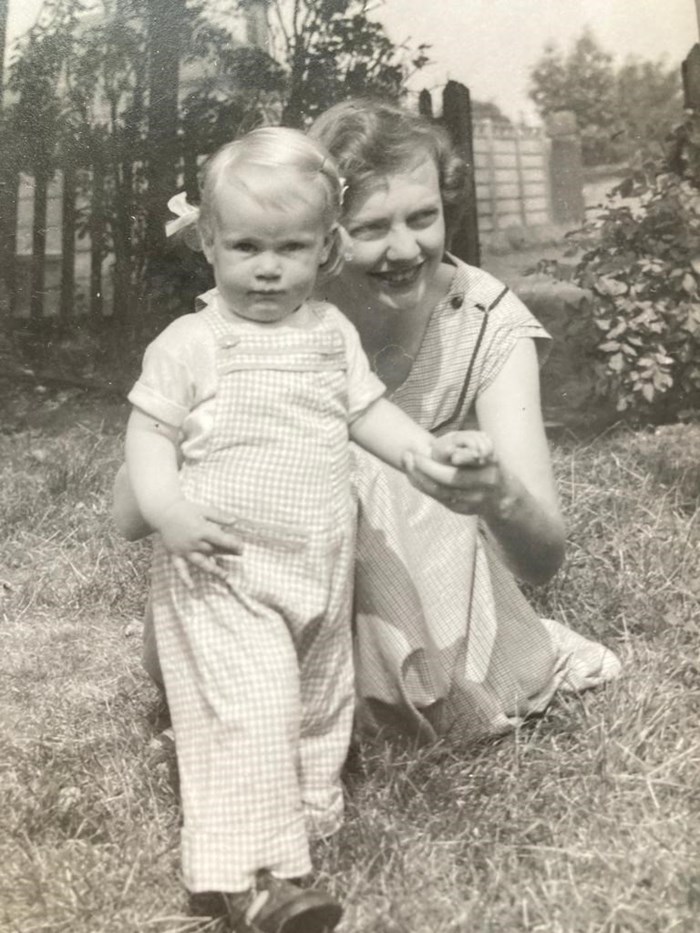 Sue Wagstaff & her parents, Barbara & Eric