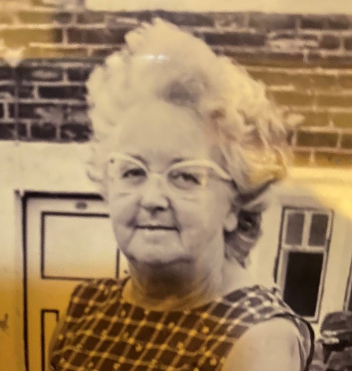 Doris Dolan - Gran 